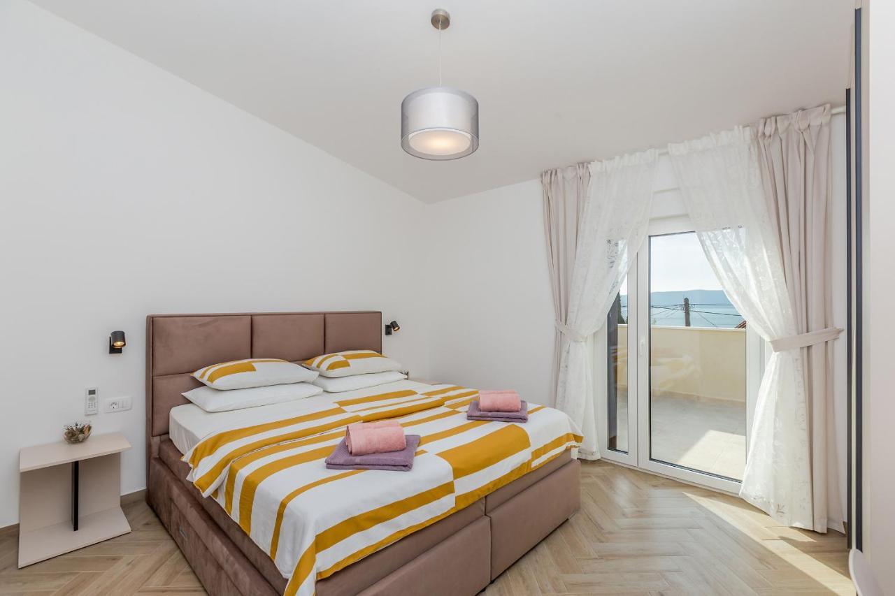 Holiday House Villa Andro Pinezići Esterno foto