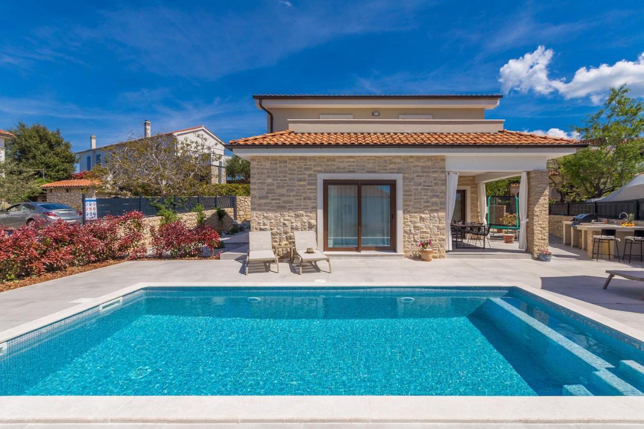 Holiday House Villa Andro Pinezići Esterno foto