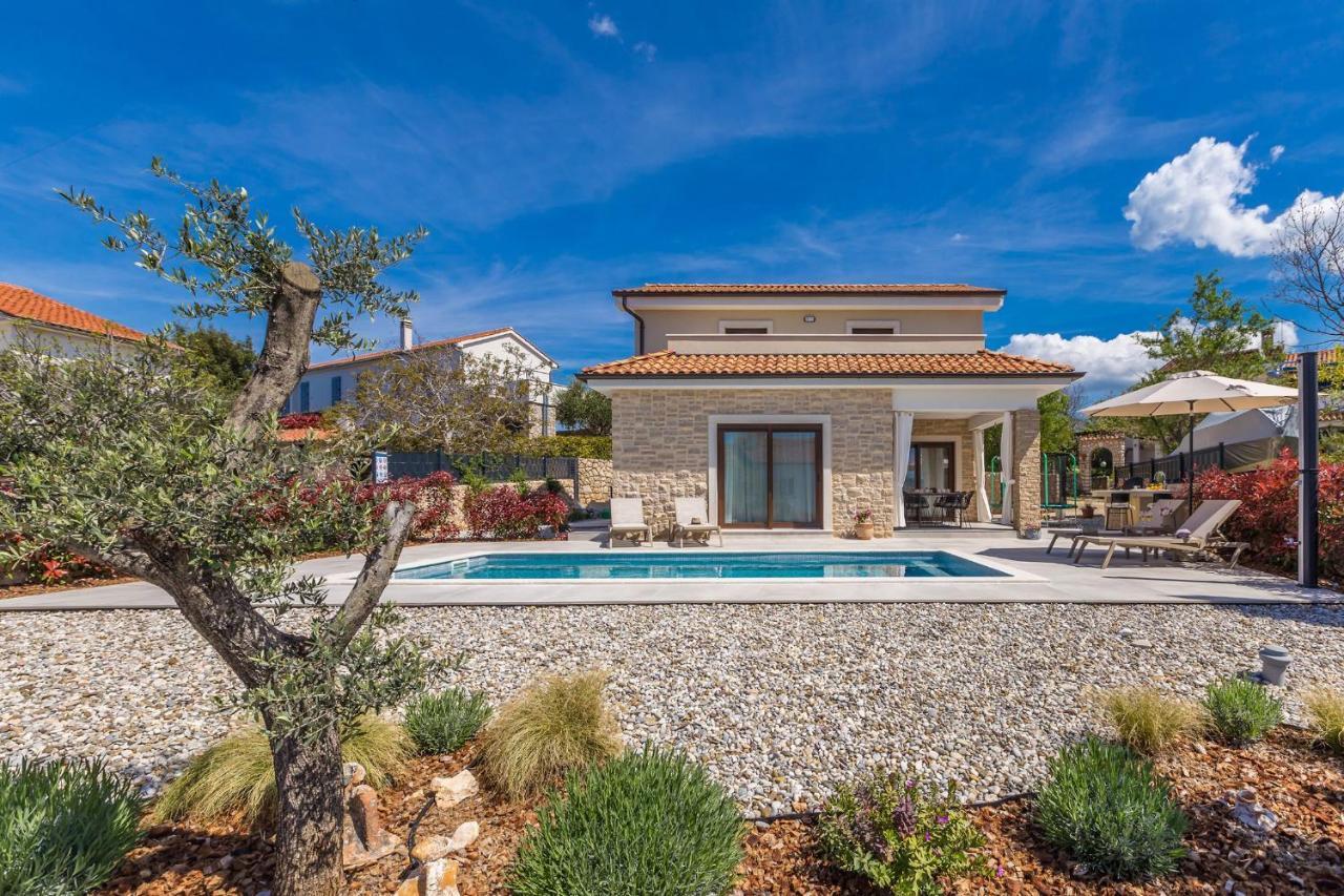 Holiday House Villa Andro Pinezići Esterno foto